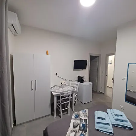 Pensionat Acrone Centro Citta 3*